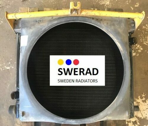 En "Kylare Volvo BM dumper" metallkylare med en cirkulär öppning, märkt "SWERAD, SWEDEN RADIATORS", placeras på en betongyta.