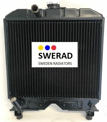 En svart "Kylare Wille"-kylare med två slangar och ett lock, märkt med en SWERAD-logotyp och texten "Sweden Radiators".