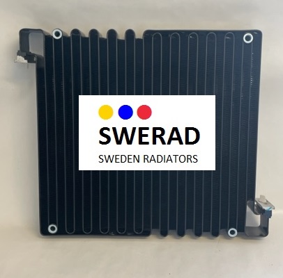 En svart kylare med vertikala fenor visas. Logotypen "Värmeelement Dodge" följt av "SWEDEN RADIATORS" visas tydligt i mitten.